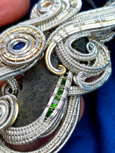 Load image into Gallery viewer, Martian Dreamscape-an interplanetary artifact