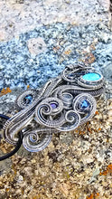 Load image into Gallery viewer, Icicle Dreamscape